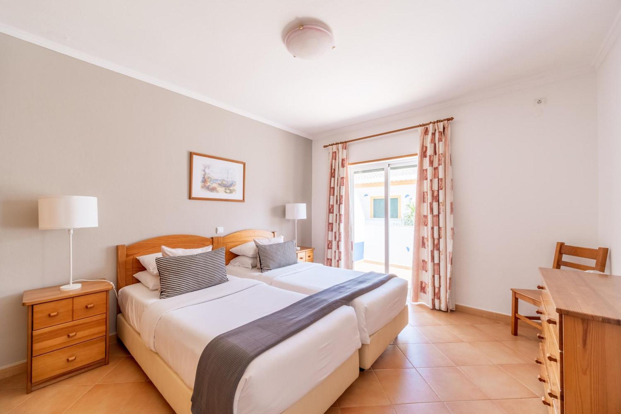 Oasis Beach Apartments Luz 部屋 写真