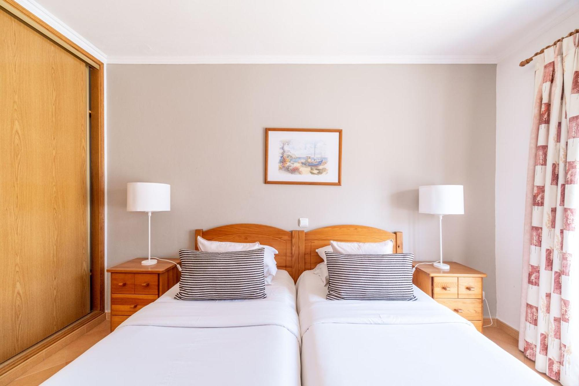 Oasis Beach Apartments Luz 部屋 写真