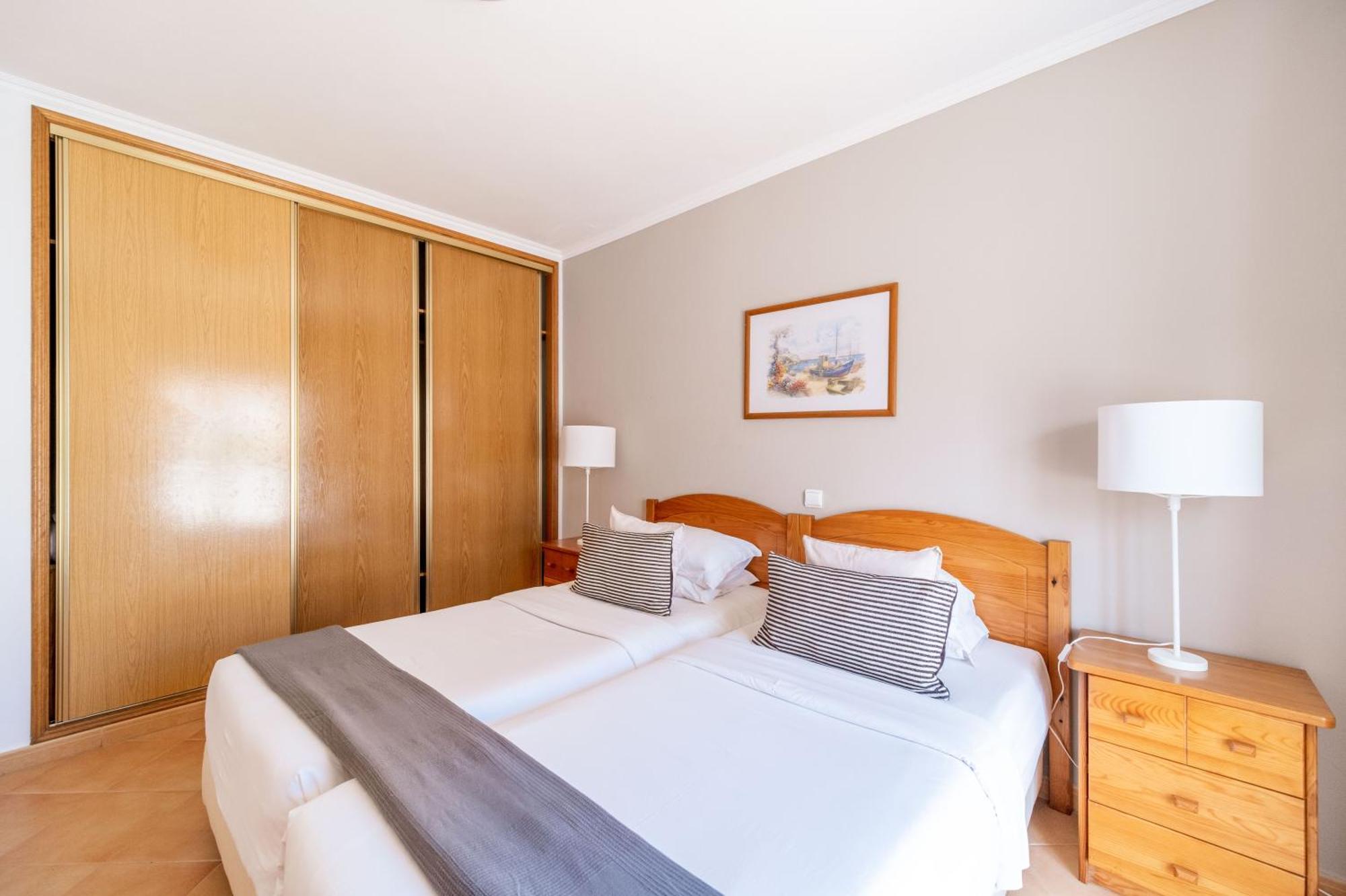 Oasis Beach Apartments Luz 部屋 写真