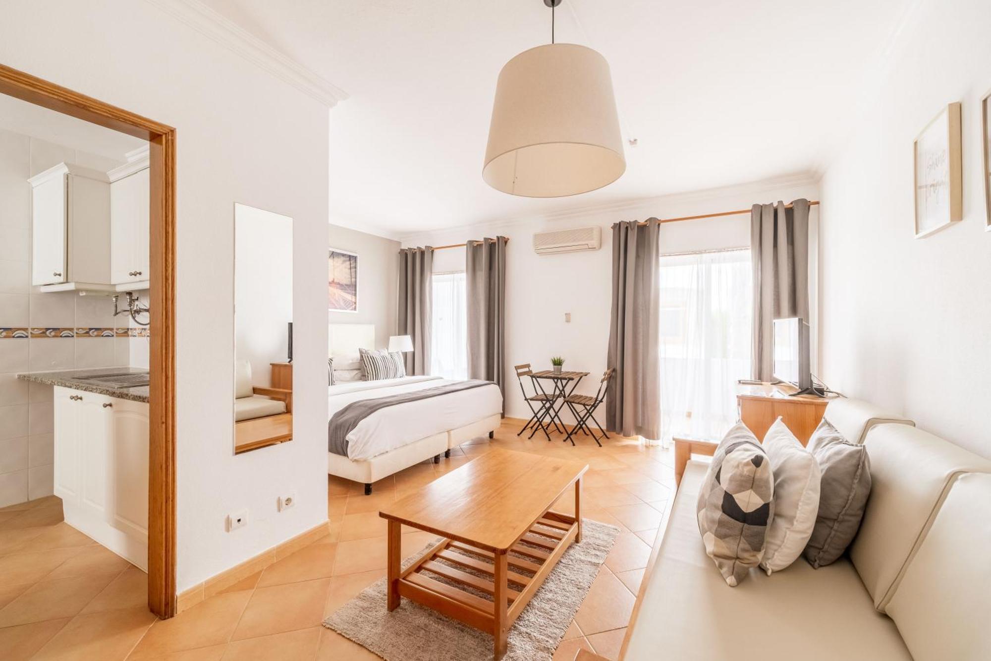 Oasis Beach Apartments Luz 部屋 写真